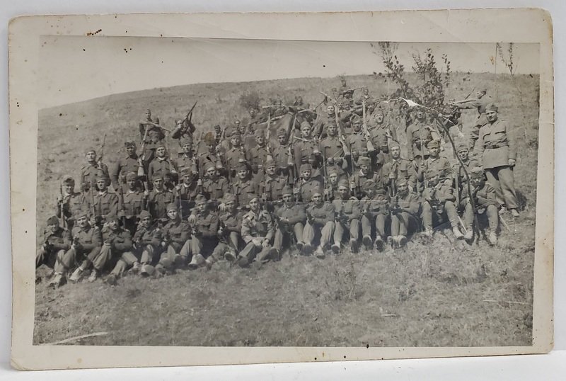 SOLDATI ROMANI DIN COMPANIA III PIONIERI , LA LUGOJ , FOTOGRAFIE DE GRUP , 1940 , CARTE POSTALA