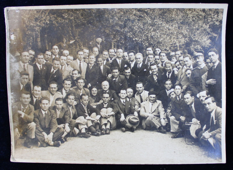 SPORTIVI OASPETI LA SNAGOV , FOTOGRAFIE DE GRUP , MONOCROMA, PE HARTIE LUCIOASA , PERIOADA INTERBELICA