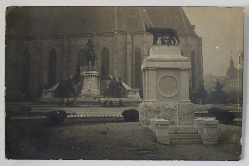 STATUIA LUI MATEI CORVIN SI STATUIA LUPOAICEI DIN CLUJ , CARTE POSTALA ILUSTRATA , 1921