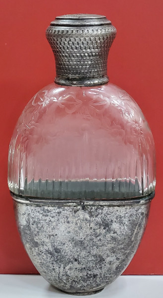 Sticluta de parfum din cristal gravat si montura din argint, Austria, cca. 1900