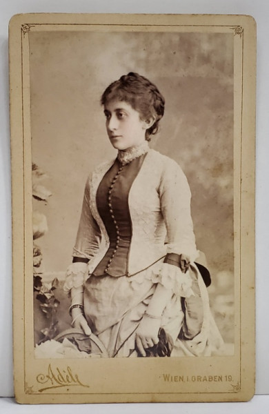 STUDIO ADELE , VIENA , DOAMNA ROSA ADAMUS   , FOTOGRAFIE C.D.V. , 1884