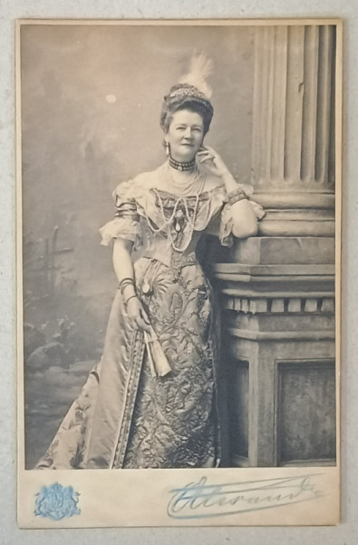 STUDIO ALEXANDRE , BRUXELLES , DUCESA ELONORE URSULA VON ARENBERG , FOTOGRAFIE CABINET , DATATA 1903