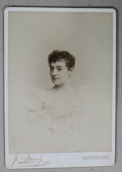 STUDIO FR. MANDY , BUCURESTI , TANARA CU PARUL SCURT , FOTOGRAFIE CABINET , CCA . 1900