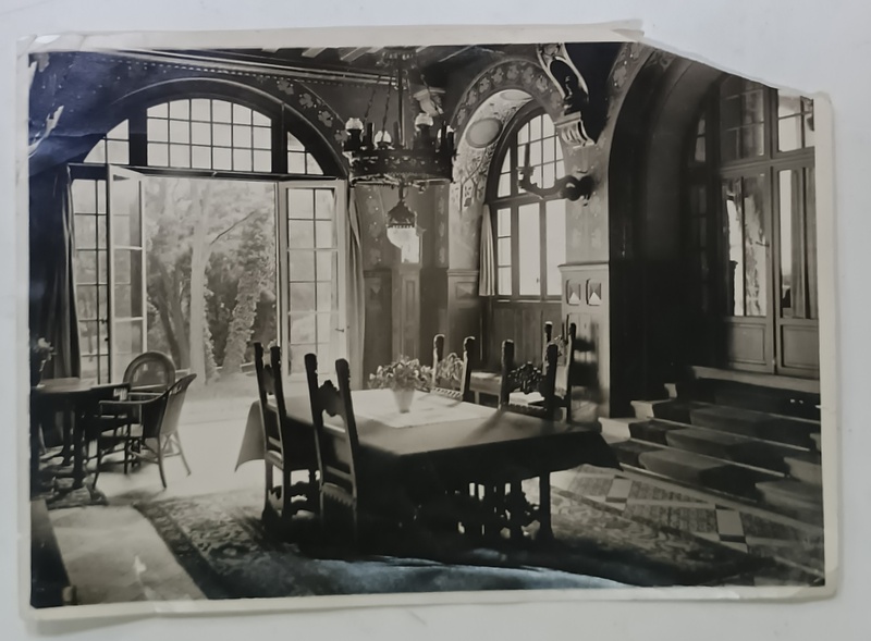SUFRAGERIA UNEI CASE DIN BUCURESTI , DESCHISA SPRE GRADINA , FOTOGRAFIE , INCEPUT DE SECOL XX