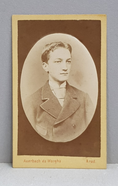 TANAR POZAND IN STUDIO , FOTOGRAFIE TIP C.D.V. , FOTOGRAFI AUERBACH si WARGHA , ARAD , CCA . 1870