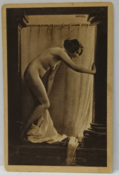 TANARA NUD , IN BAIE  , CARTE POSTALA CU SUBIECT EROTIC , ANII ' 20