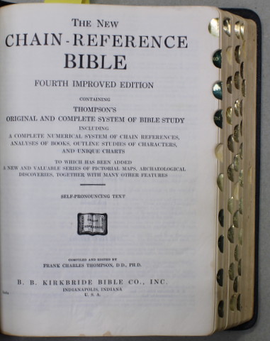 THE NEW CHAIN - REFERENCE BIBLE , 1964 , PREZINTA PETE SI HALOURI DE APA *