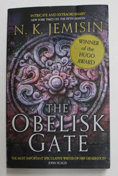 THE  OBELISK GATE - THE BROKEN EARTH - BOOK TWO by N.K. JEMISIN , 2016 , PREZINTA HALOURI DE APA *
