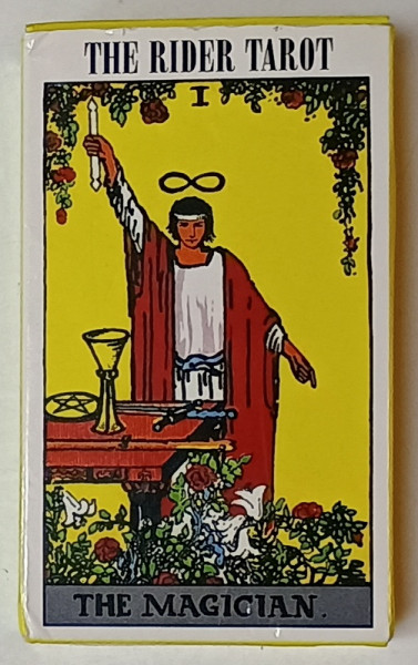 THE RIDER - WAITE TAROT DECK , SET CU PLIANT CU INSTRUCTIUNI SI 78 CARTOLINE , by PAMELA  COLMAN SMITH , ANII '2000