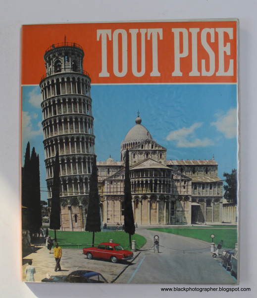 TOUT PISE , 1972