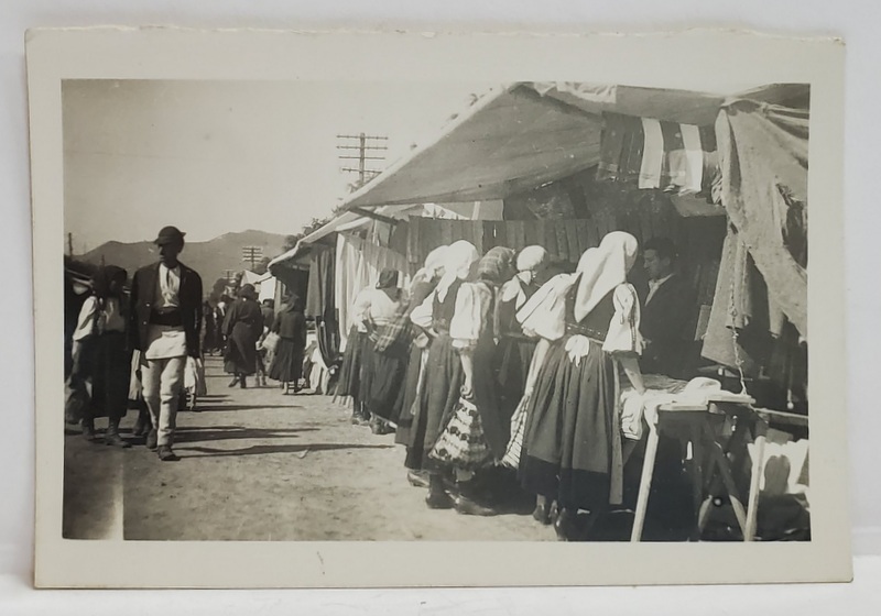 TRANSILVANIA , TARANI IN ZI DE TARG , FOTOGRAFIE , INTERBELICA