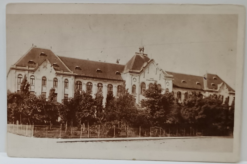 TURDA , LICEUL FERDINAND , FOTOGRAFIE FORMAT CARTE POSTALA , PERIOADA INTERBELICA