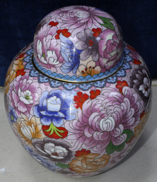 VAS DECORATIV , CLOISONNE CHINA SECOLUL XX