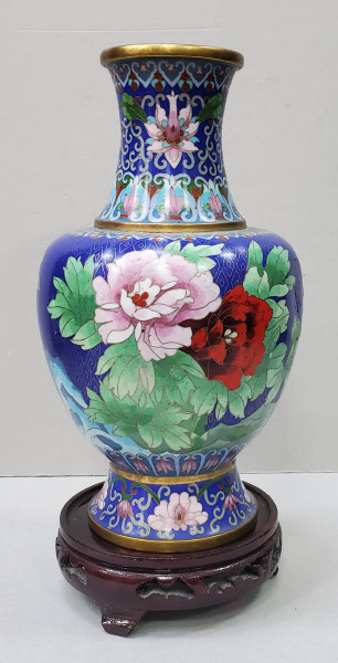 Vaza Cloisonne decorata cu flori, China, Secol XX