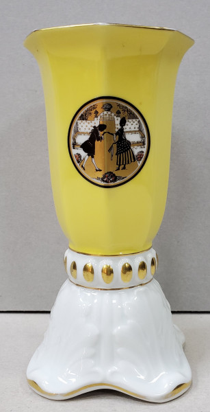 Vaza din portelan, model Th. Rosenthal, Germania, Perioada Interbelica