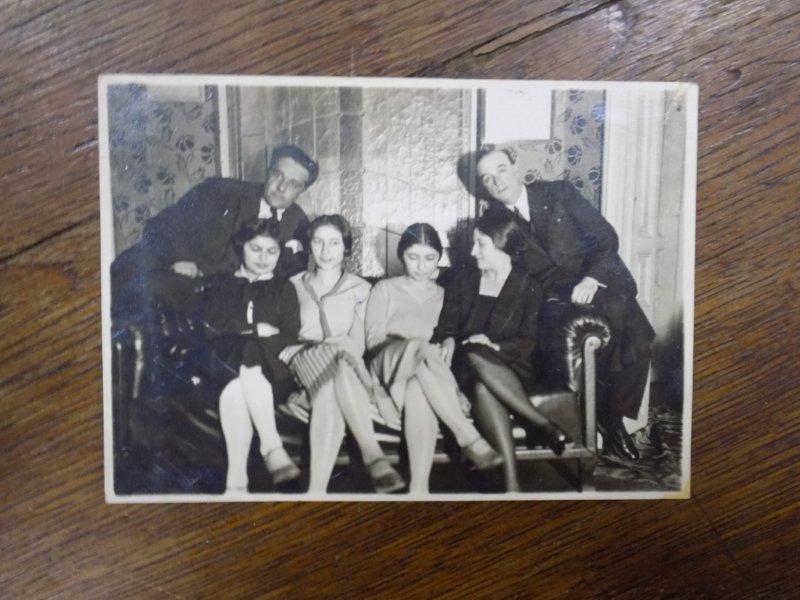 Victor Slavescu, Fotografie de grup