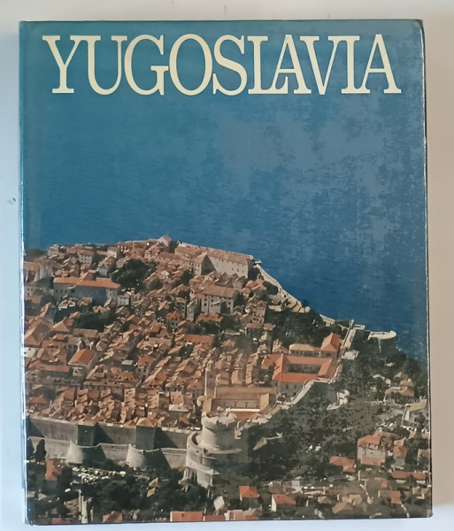 YUGOSLAVIA , REPUBLICS AND PROVINCES by VUKASIN MICUNOVIC , 1987